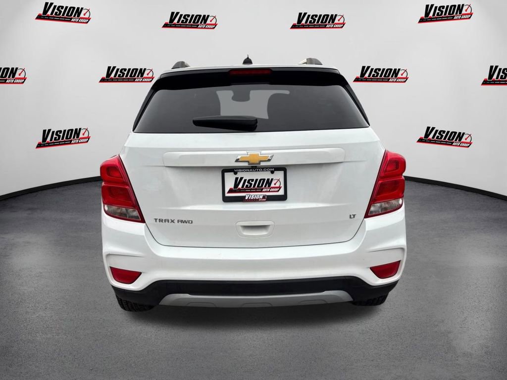 Used 2019 Chevrolet Trax LT w/ LT Convenience Package image 6