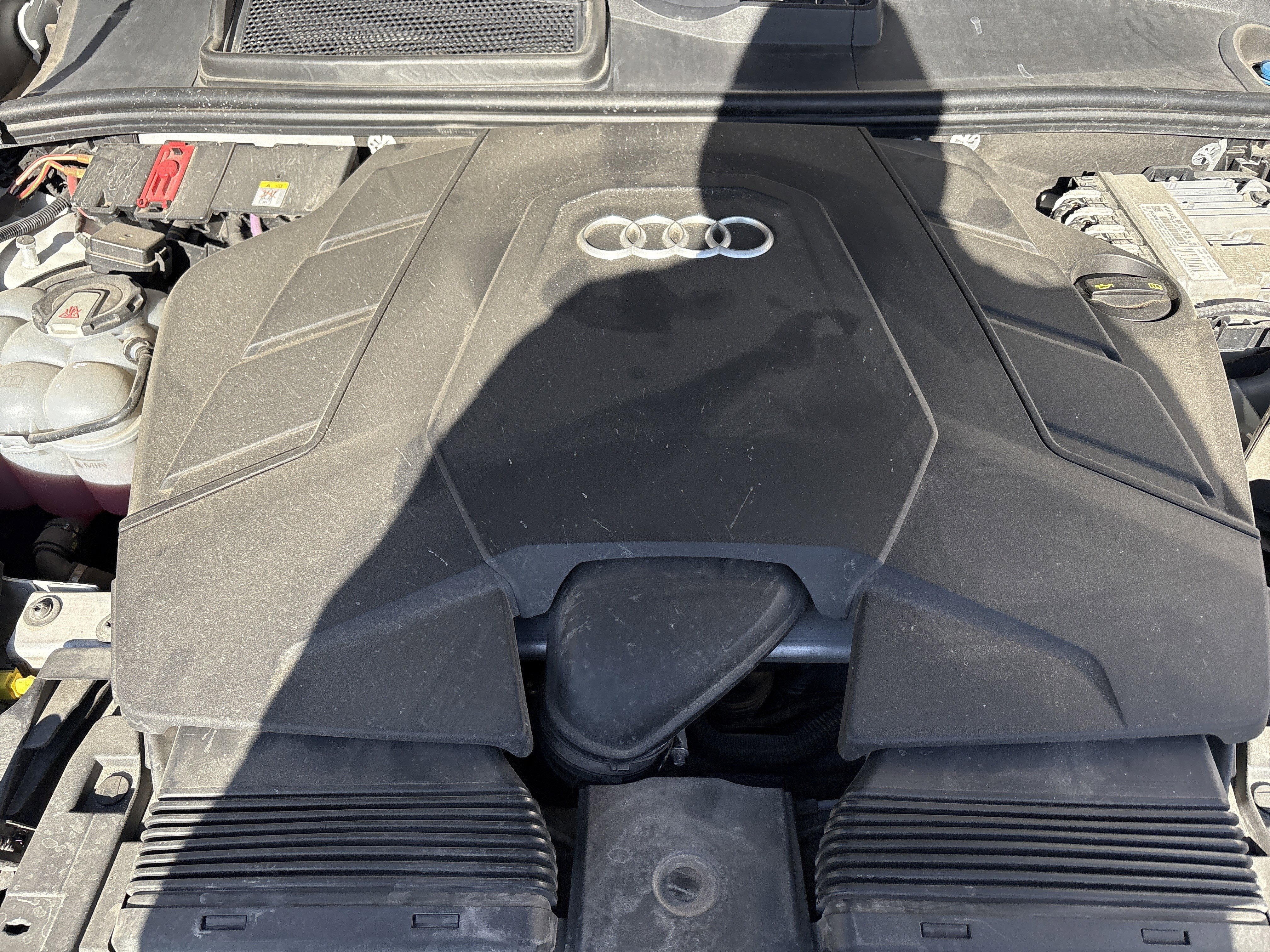 Used 2019 Audi Q8 Premium Plus w/ Premium Plus image 34