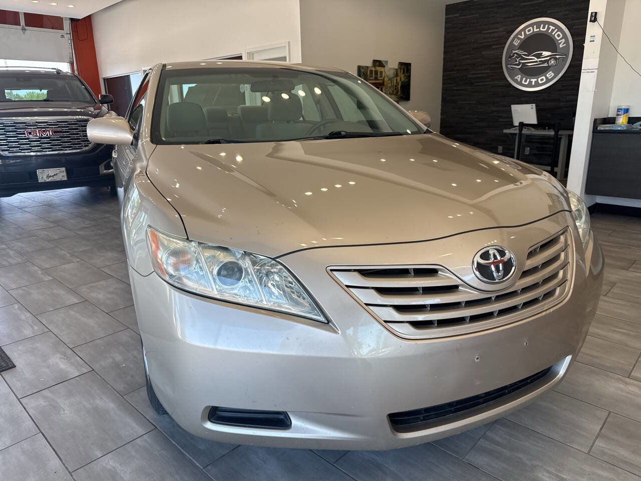 Used 2009 Toyota Camry XLE FWD image 4