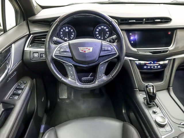 Used 2020 Cadillac XT5 Premium Luxury image 13