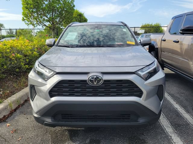 Used 2023 Toyota RAV4 XLE w/ Convenience Package FWD image 2