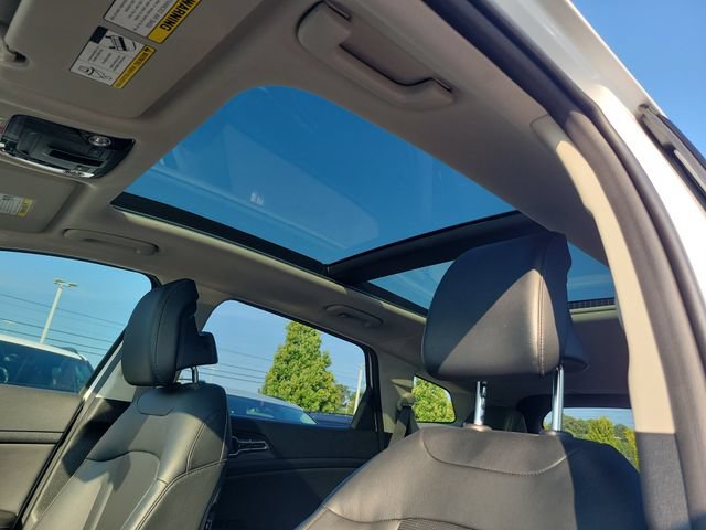 Certified 2026 Kia Sportage SX FWD image 15
