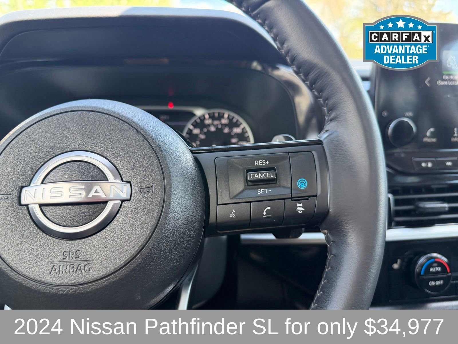 Used 2024 Nissan Pathfinder SL w/ SL Premium Package AWD/4WD image 18