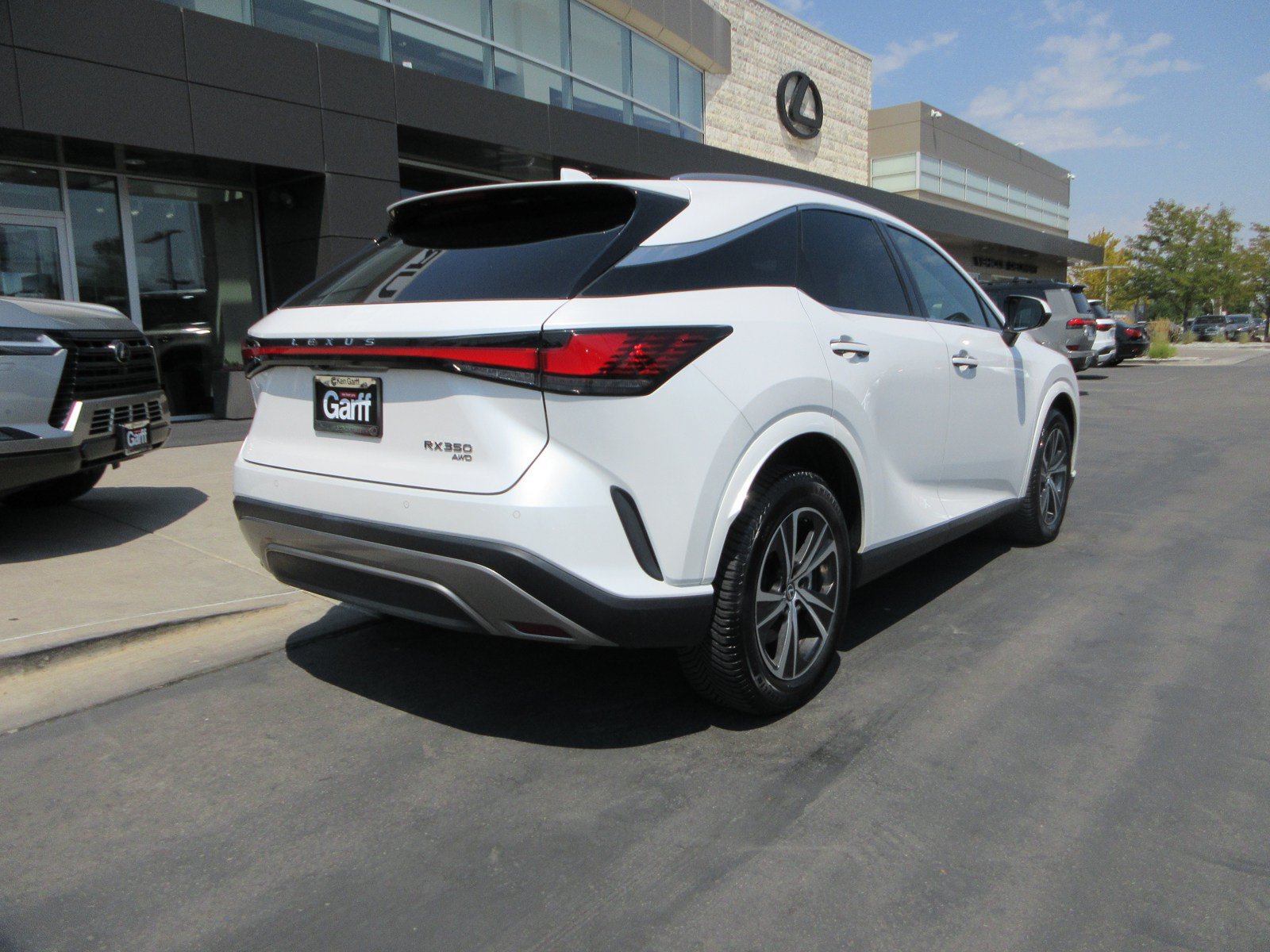 Used 2023 Lexus RX 350 Premium w/ Cold Area Package AWD/4WD image 9