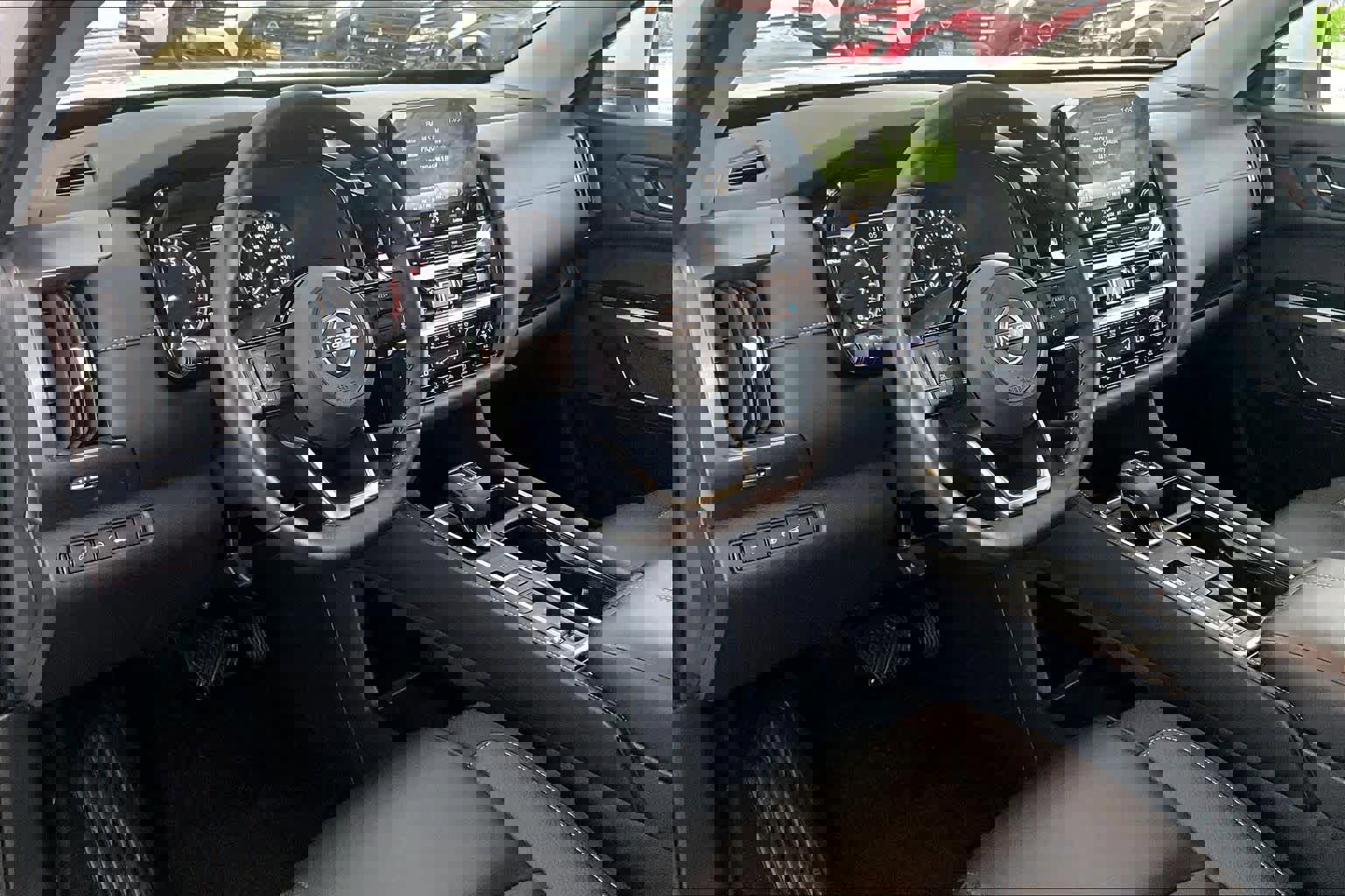 Certified 2025 Nissan Pathfinder SL image 17