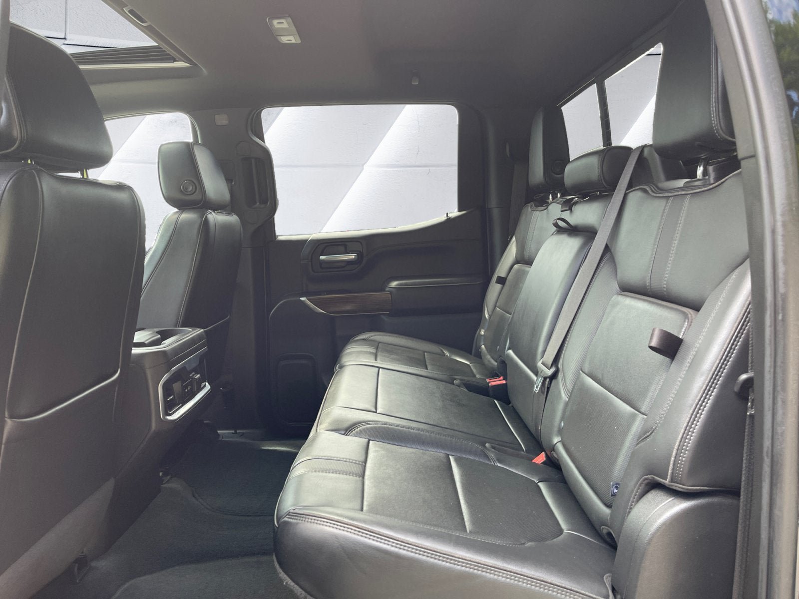 Used 2022 Chevrolet Silverado 1500 High Country w/ Technology Package AWD/4WD image 14