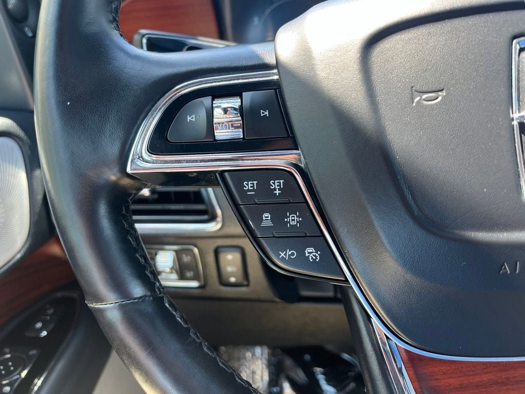 Used 2022 Lincoln Navigator L Reserve AWD/4WD image 28