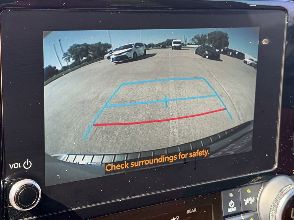 Used 2024 Toyota Highlander XSE FWD image 13