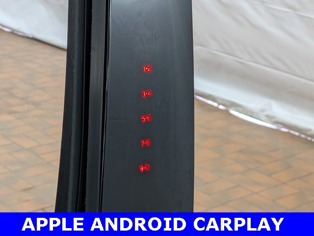 Used 2023 Lincoln Nautilus AWD w/ Premium Package image 9