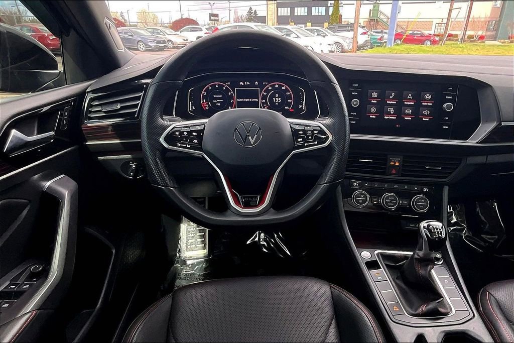 Used 2023 Volkswagen Jetta GLI Autobahn FWD image 7