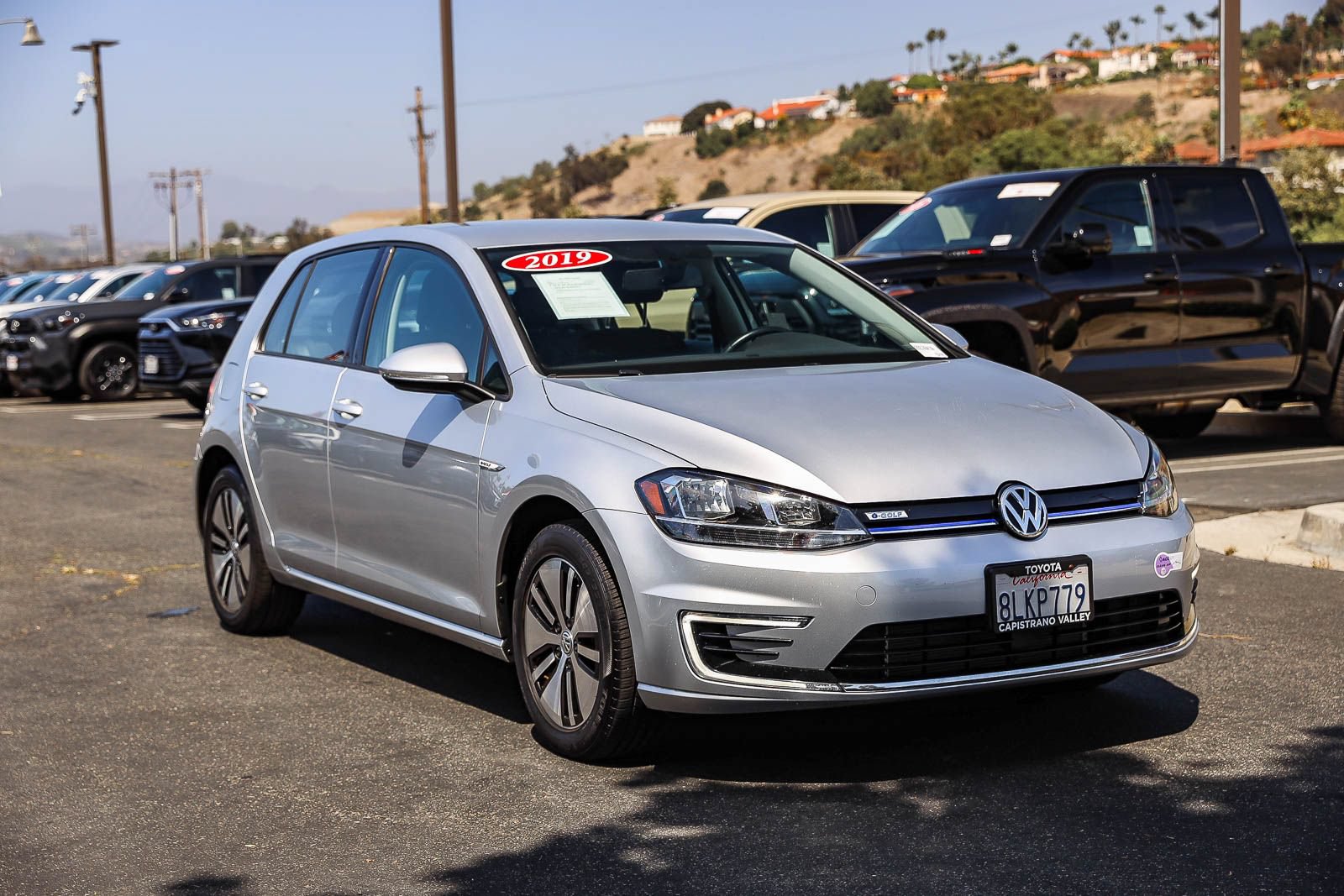 Used 2019 Volkswagen e-Golf SE w/ Driver Assistance Package FWD image 3
