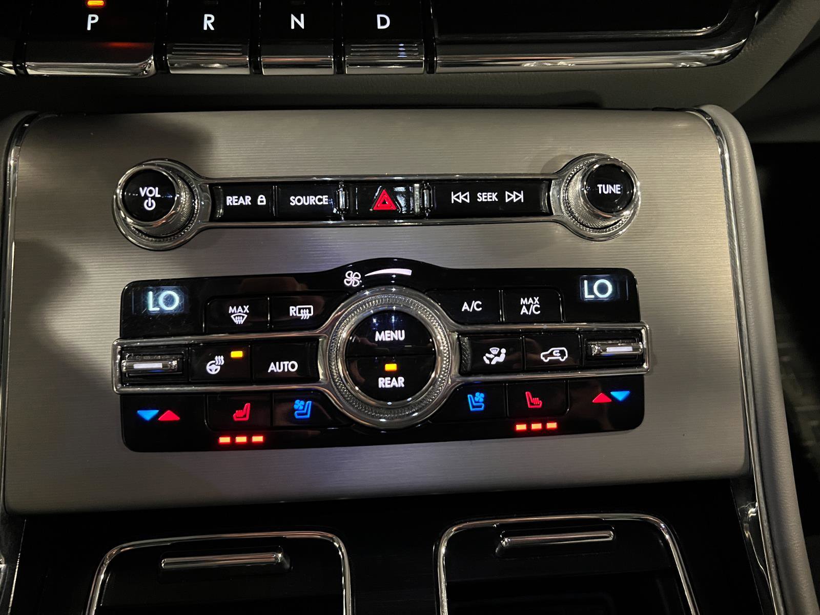 Used 2020 Lincoln Aviator Reserve w/ Equipment Group 202A image 20