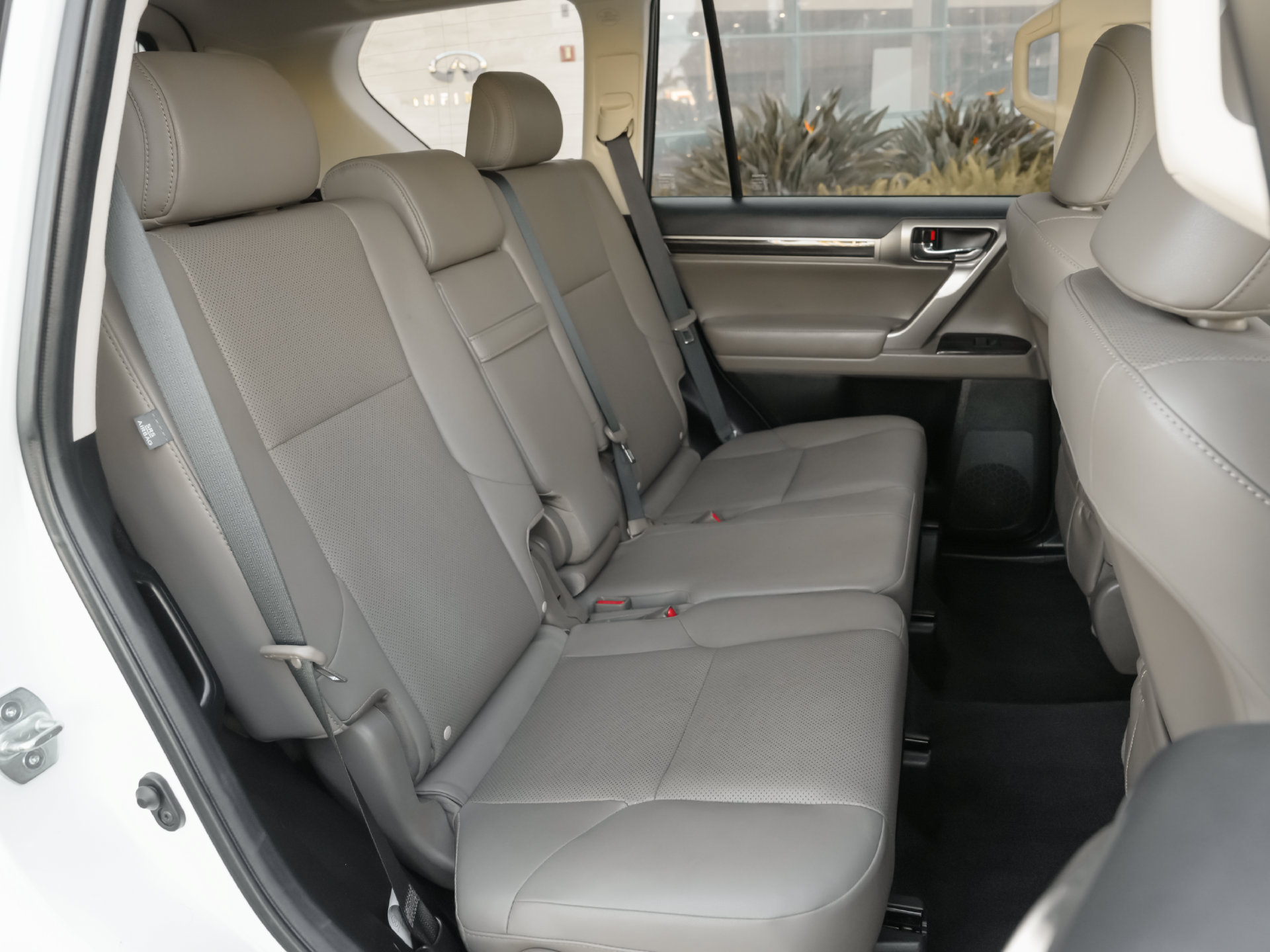 Used 2020 Lexus GX 460 Premium w/ Premium Package AWD/4WD image 38