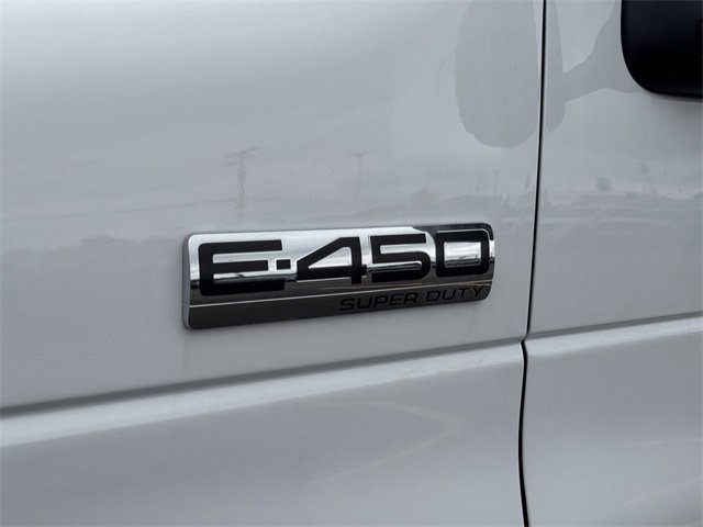 New 2026 Ford E-450 and Econoline 450 Super Duty w/ Power Equipment Group image 8