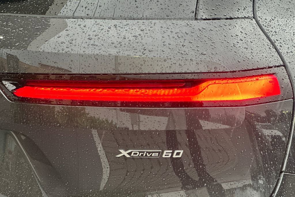 New 2026 BMW iX xDrive60 w/ Premium Package image 31