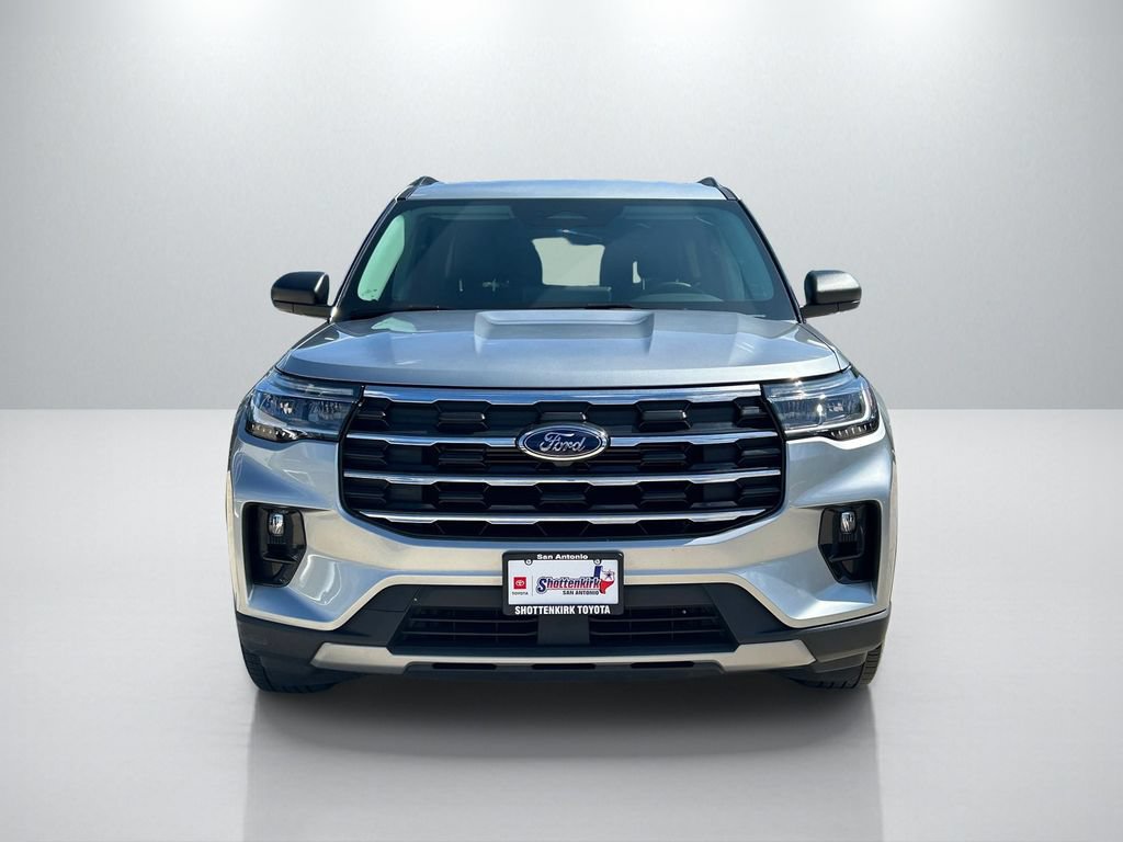 Used 2025 Ford Explorer Active w/ Active Comfort Package RWD video 2