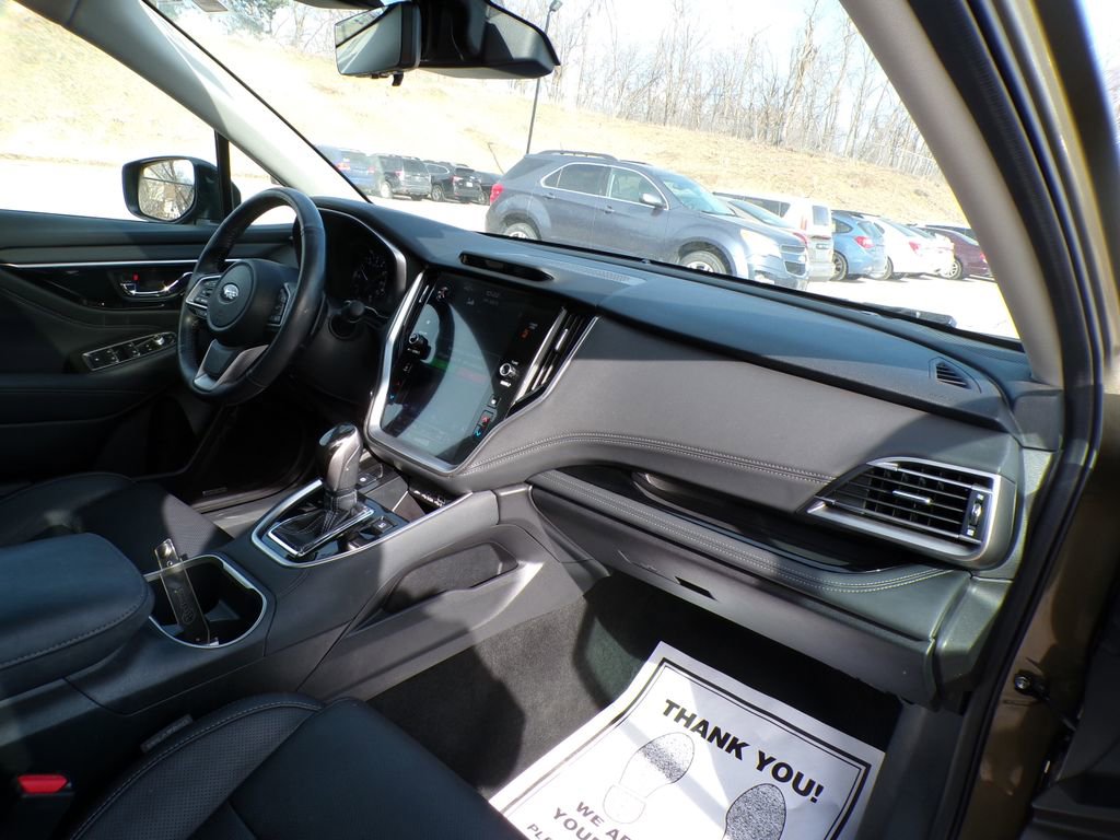 Used 2023 Subaru Outback Touring AWD/4WD image 17