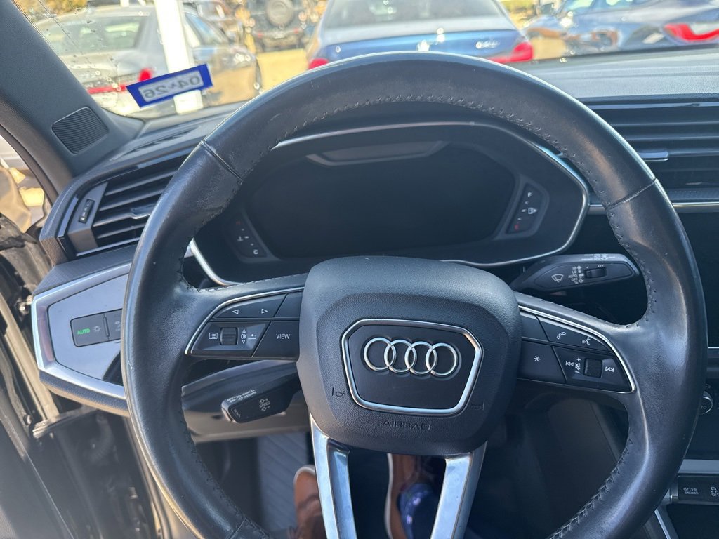 Used 2020 Audi Q3 2.0T Premium Plus w/ Premium Plus Package image 37