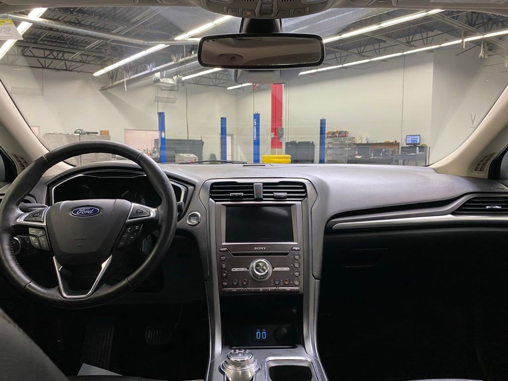 Used 2020 Ford Fusion Titanium AWD/4WD image 12