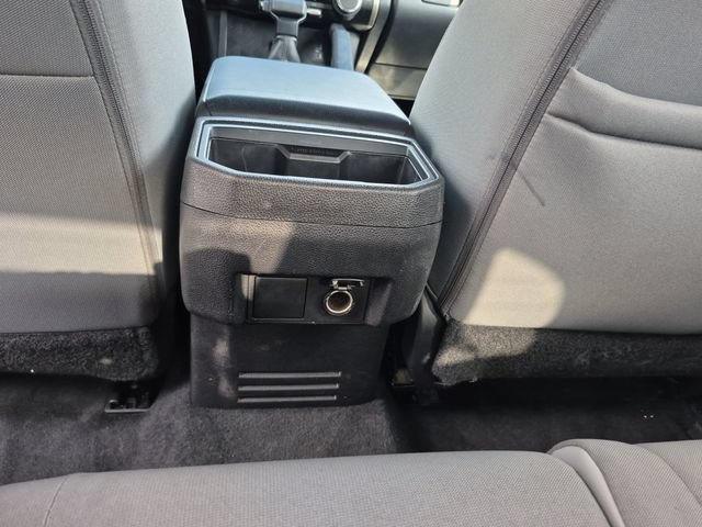 Used 2025 Toyota Tacoma SR5 AWD/4WD image 28
