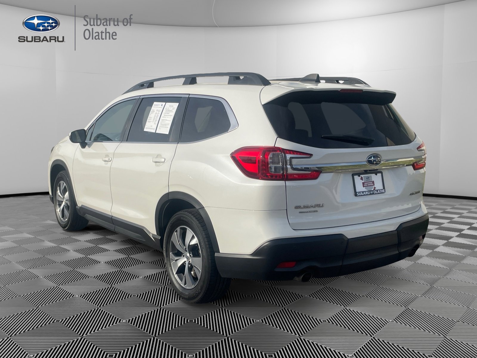 Certified 2023 Subaru Ascent Premium w/ Convenience Package image 8