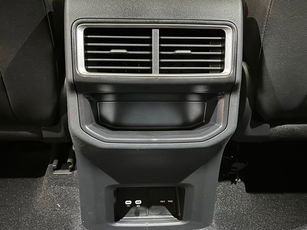 New 2026 Volkswagen Atlas Cross Sport SE image 25