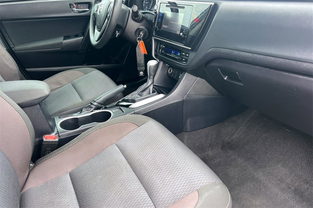 Certified 2018 Toyota Corolla LE image 17
