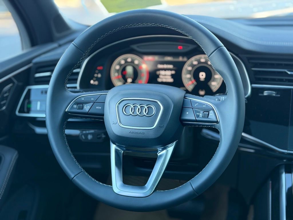 New 2025 Audi Q7 3.0T Premium Plus image 8