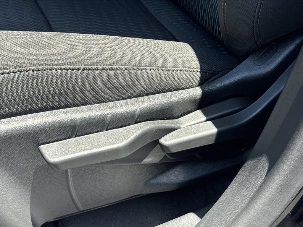 New 2026 Chevrolet Equinox LT FWD image 23