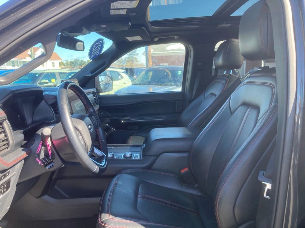 Used 2023 Ford Expedition Max Limited image 9
