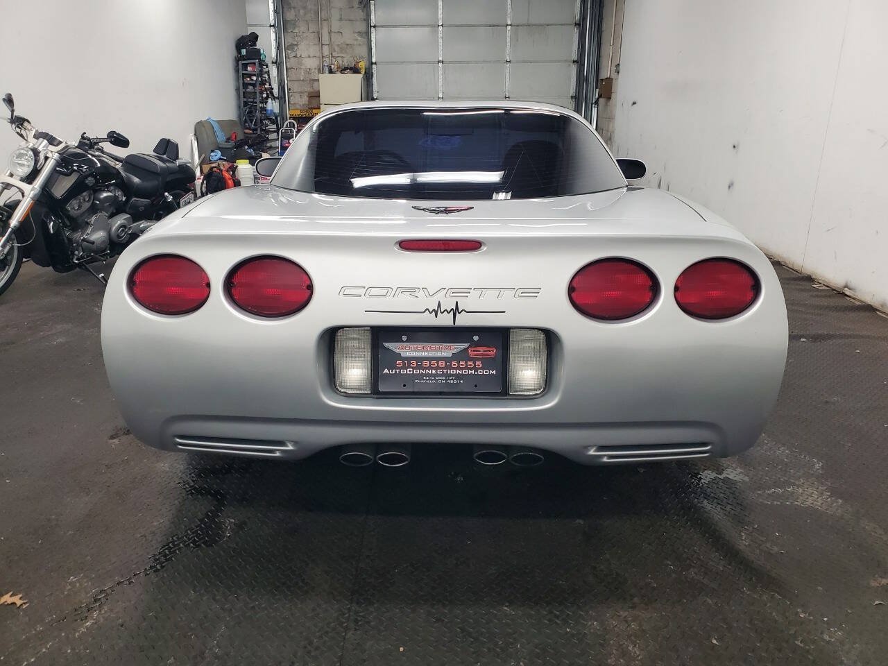 Used 1998 Chevrolet Corvette Coupe w/ Roof Pkg RWD image 6
