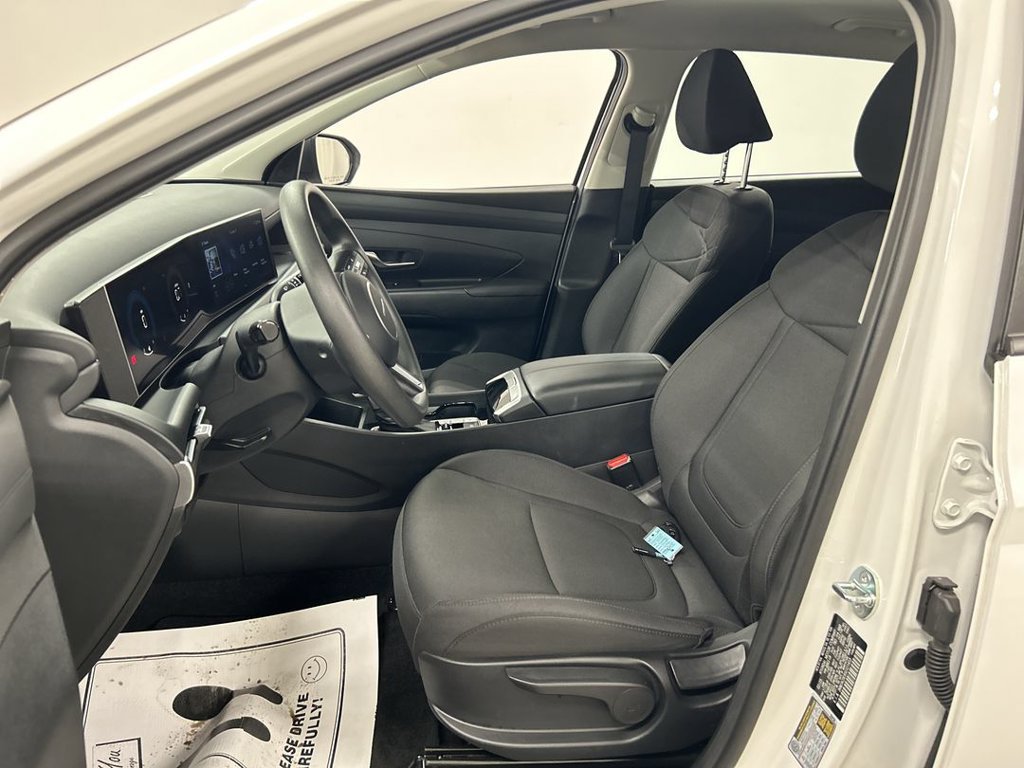 Used 2025 Hyundai Tucson SE AWD/4WD image 9