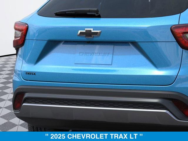 New 2025 Chevrolet Trax LT w/ Driver Confidence Package image 14