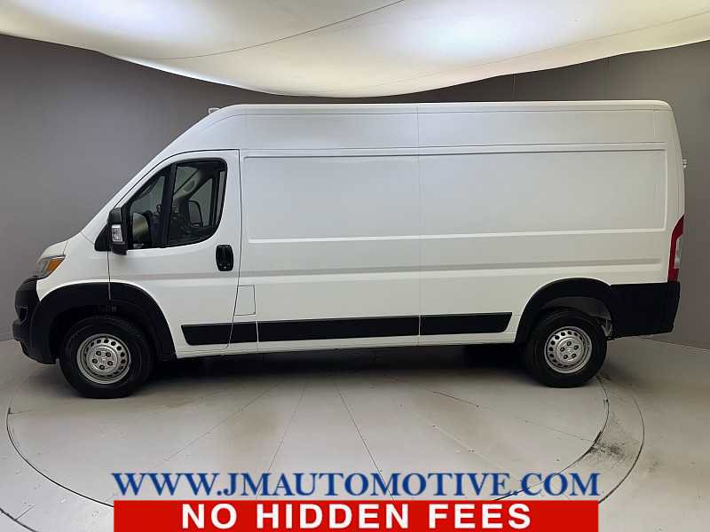 Used 2024 RAM ProMaster 2500 w/ Premium Convenience Group FWD image 2