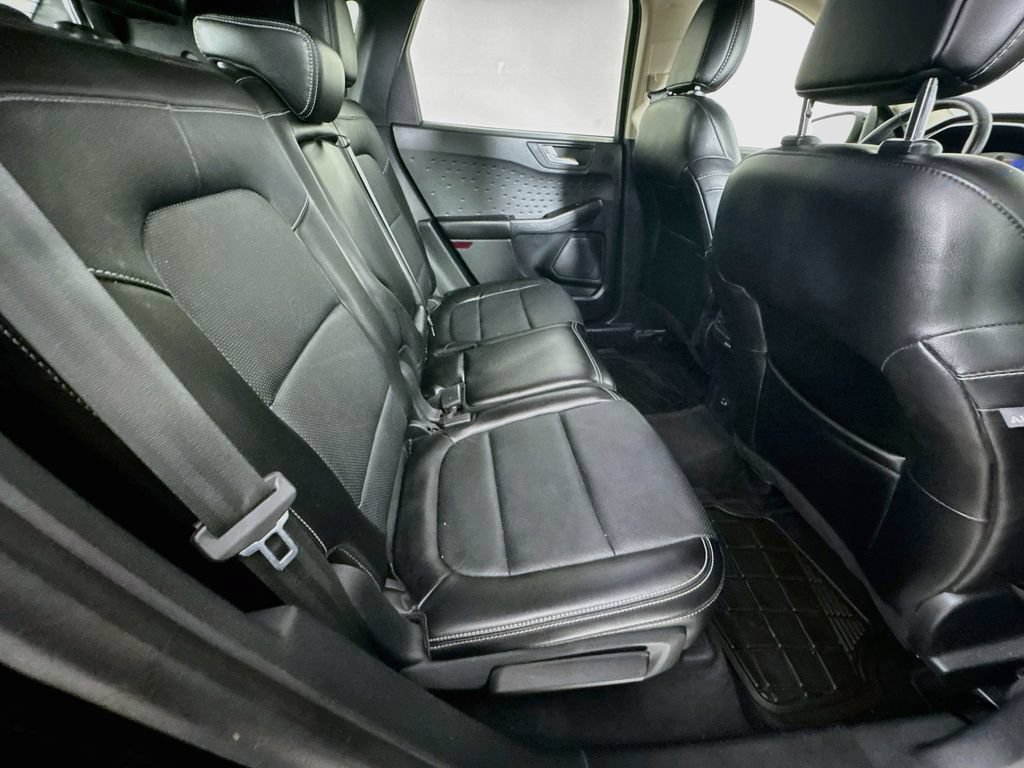 Used 2020 Ford Escape Titanium AWD/4WD image 33