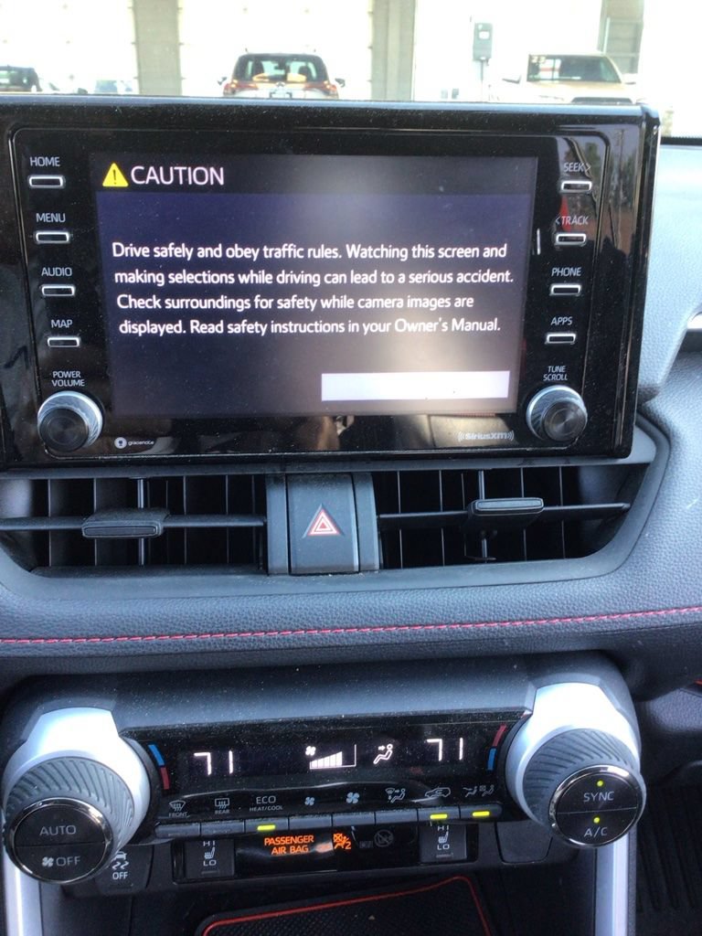 Used 2021 Toyota RAV4 SE w/ Weather & Moonroof Package AWD/4WD image 10
