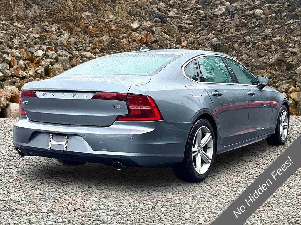 Used 2019 Volvo S90 T5 Momentum FWD image 2