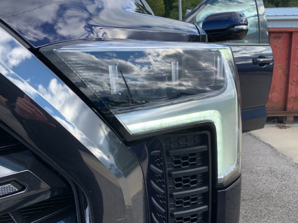 Used 2023 Toyota Tundra Platinum AWD/4WD image 37