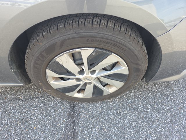 Used 2019 Nissan Altima 2.5 S FWD image 10