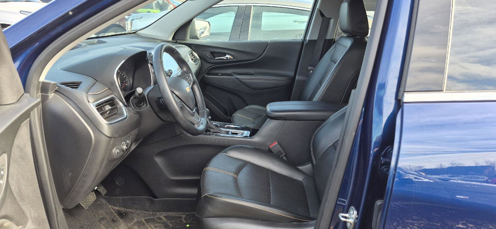 Used 2023 Chevrolet Equinox Premier image 6