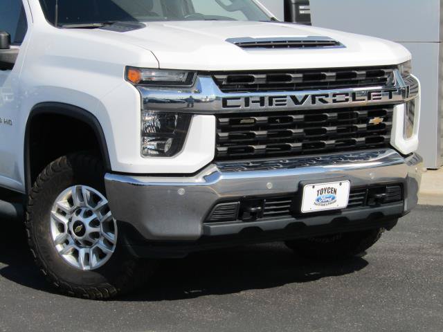 Used 2020 Chevrolet Silverado 2500 LT w/ Fleet Comfort Package AWD/4WD image 9