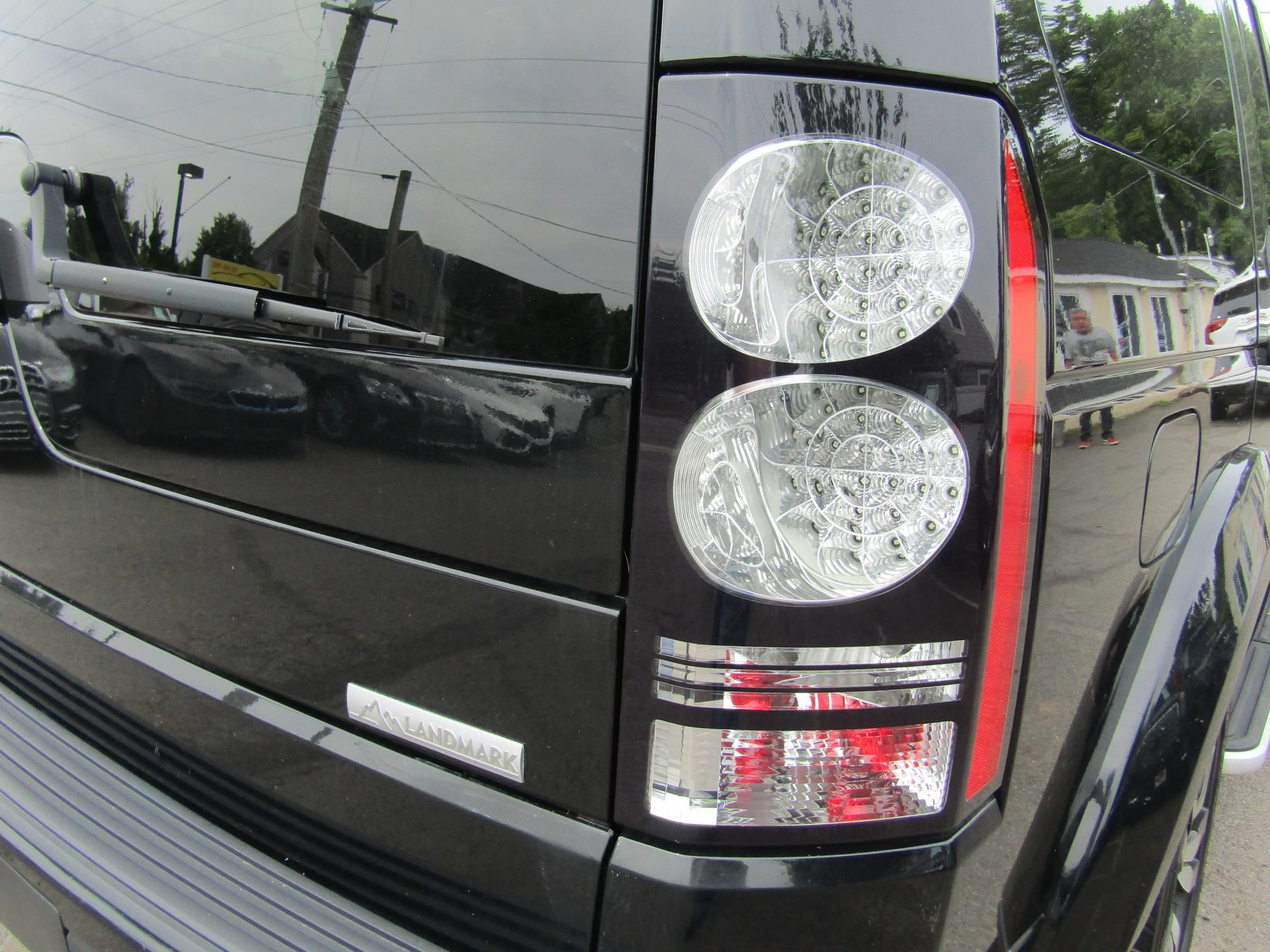 Used 2016 Land Rover LR4 HSE LUX AWD/4WD image 9