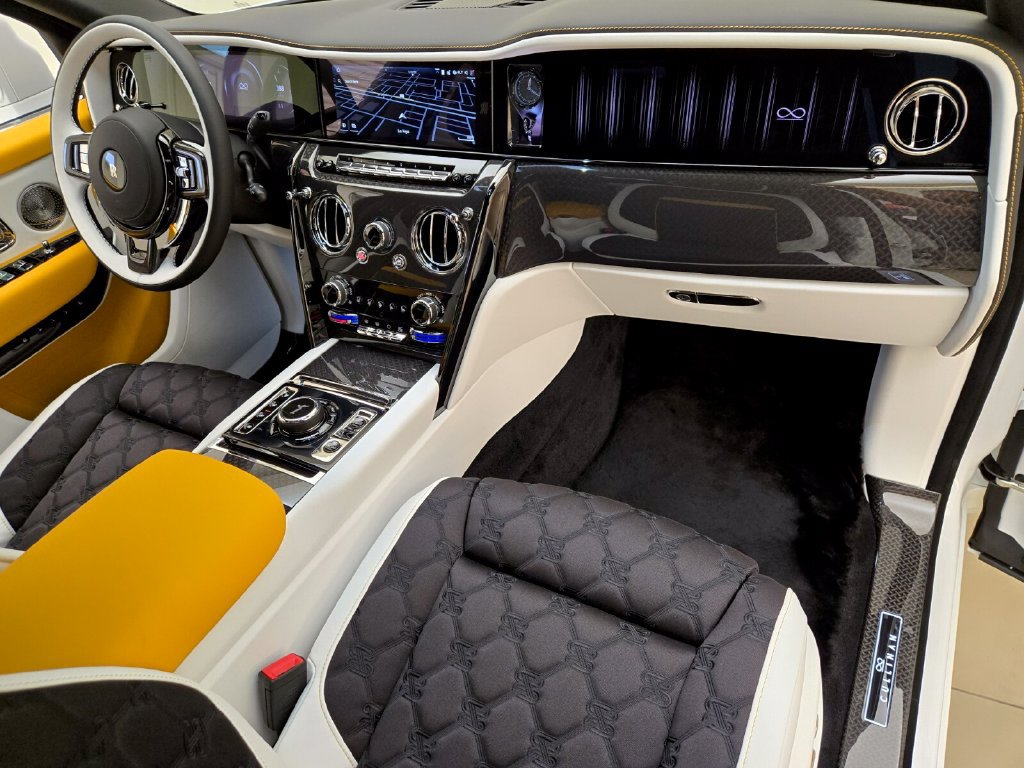 New 2027 Rolls-Royce Cullinan Black Badge AWD/4WD image 26
