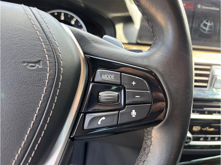 Used 2018 BMW 540i RWD image 27