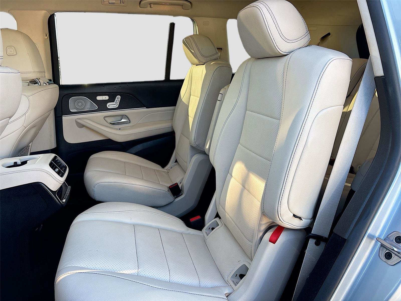 Used 2023 Mercedes-Benz GLS 450 4MATIC image 28