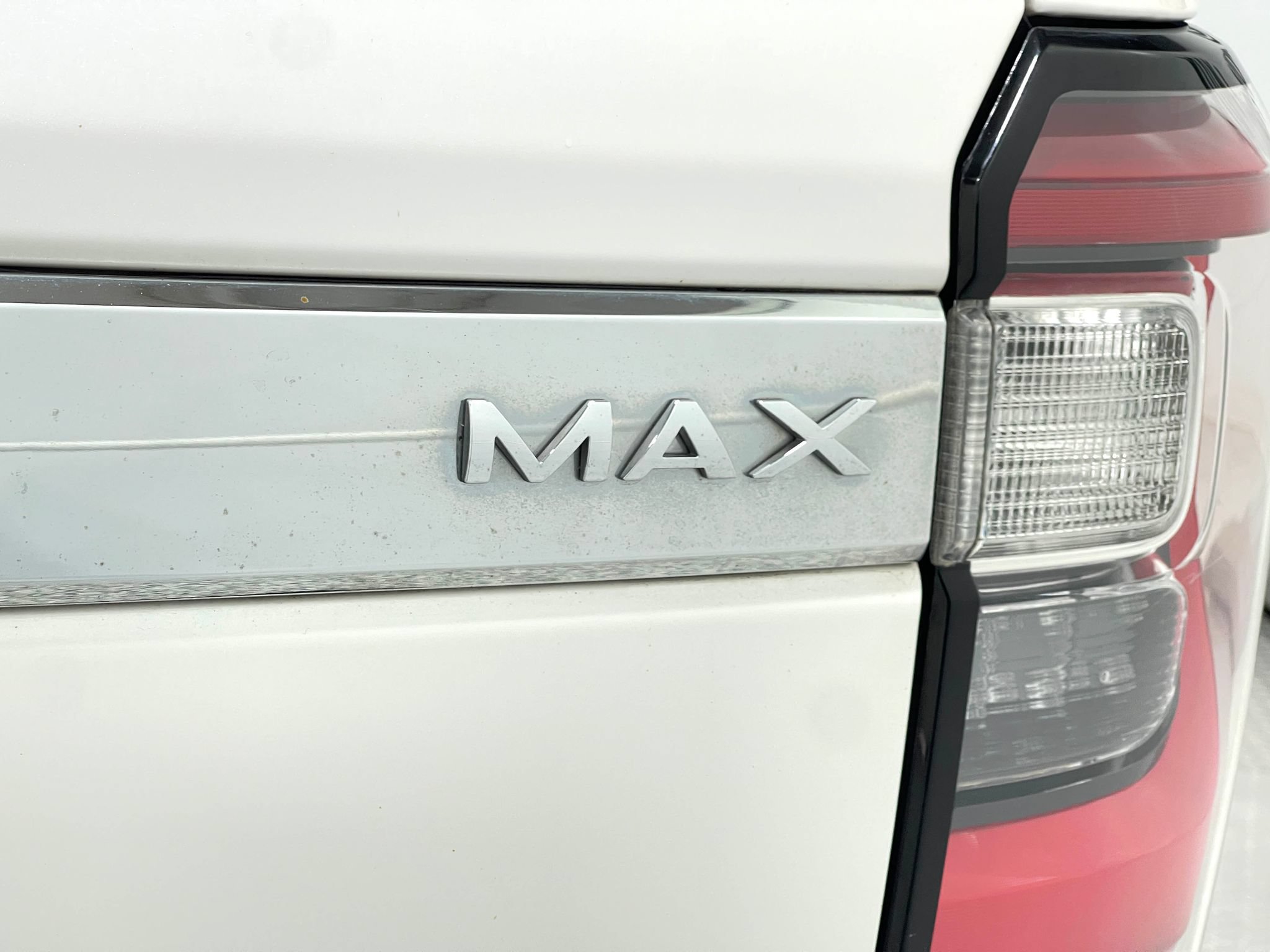 Used 2018 Ford Expedition Max Limited w/ Equipment Group 301A AWD/4WD image 42