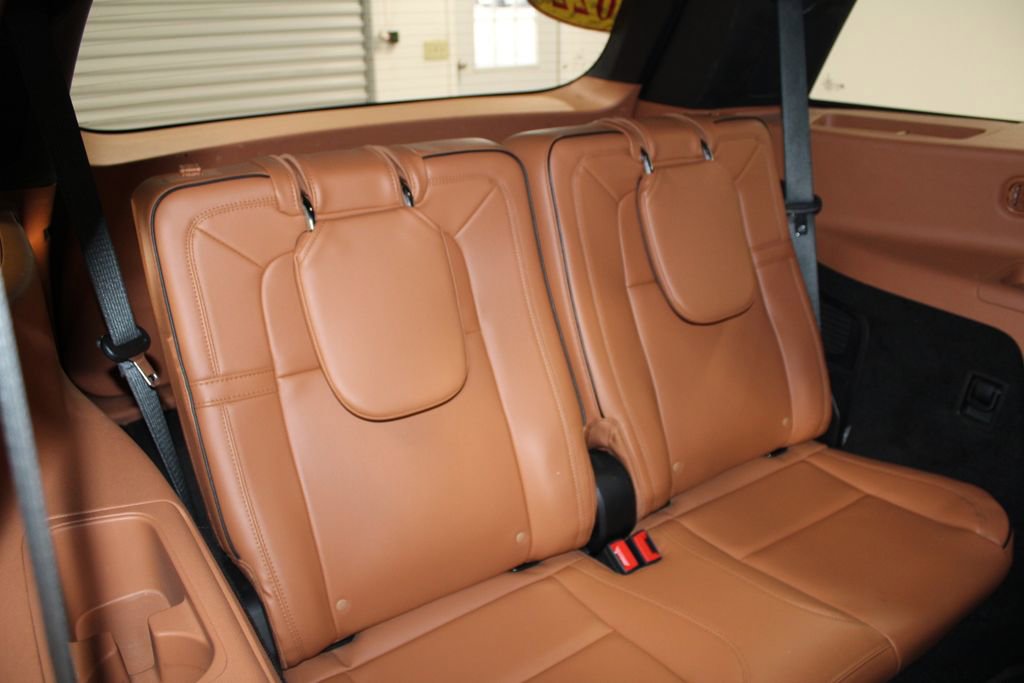 Used 2022 Lincoln Aviator Black Label w/ Class IV Trailer Tow Package image 35