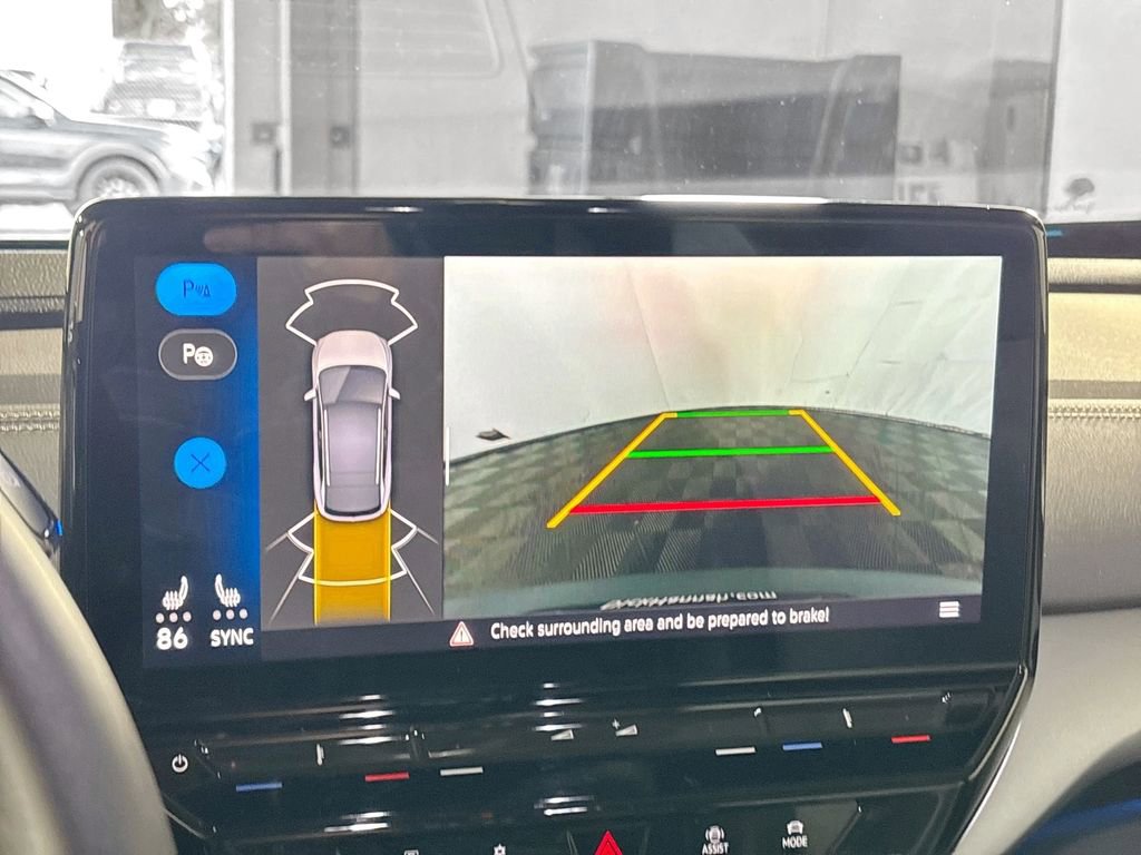 Certified 2024 Volkswagen ID.4 2WD image 17