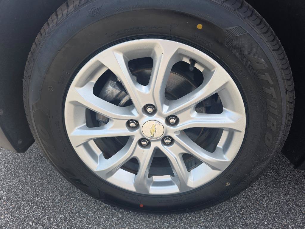 Used 2019 Chevrolet Equinox LT w/ LPO, Floor Liner Package FWD image 22