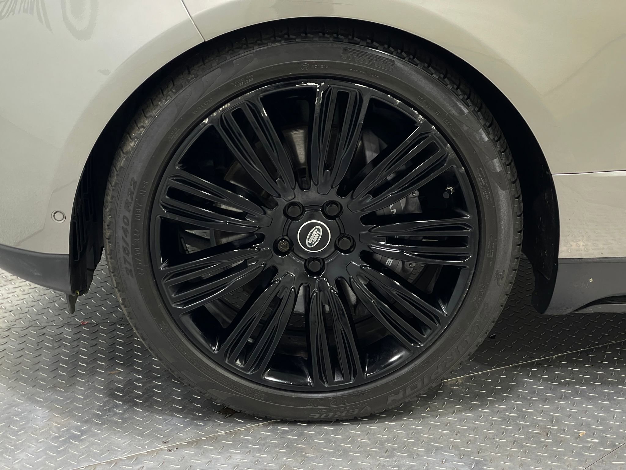 Used 2019 Land Rover Range Rover Supercharged AWD/4WD image 35